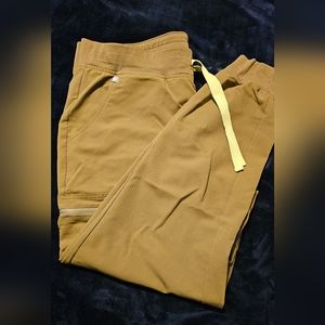 Figs Zamora Martini Olive Joggers